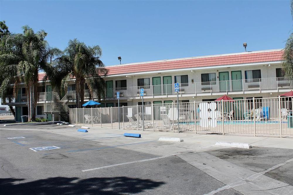 Motel 6-Bakersfield, Ca - Convention Center Exterior foto