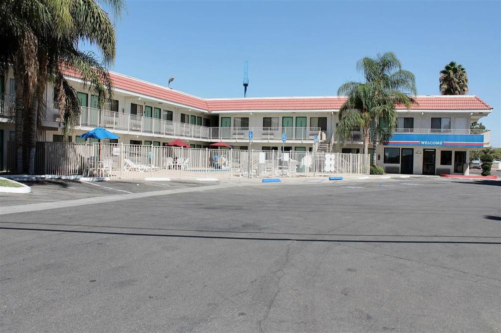 Motel 6-Bakersfield, Ca - Convention Center Exterior foto